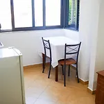 Vila Aliaj Cozzy Room For 2