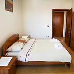 Vila Aliaj Cozzy Room For 2