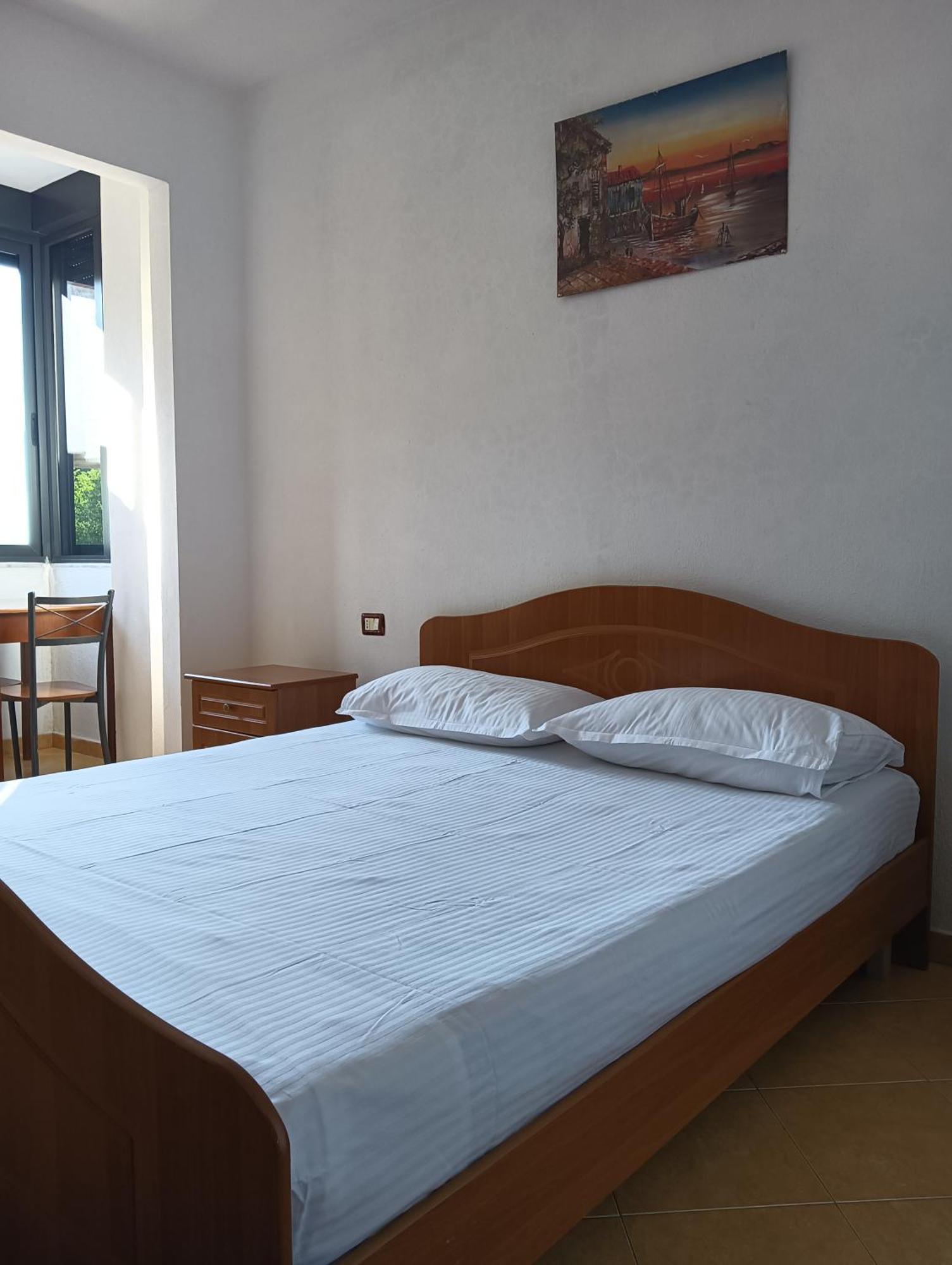 Vila Aliaj Cozzy For 2 Apartament