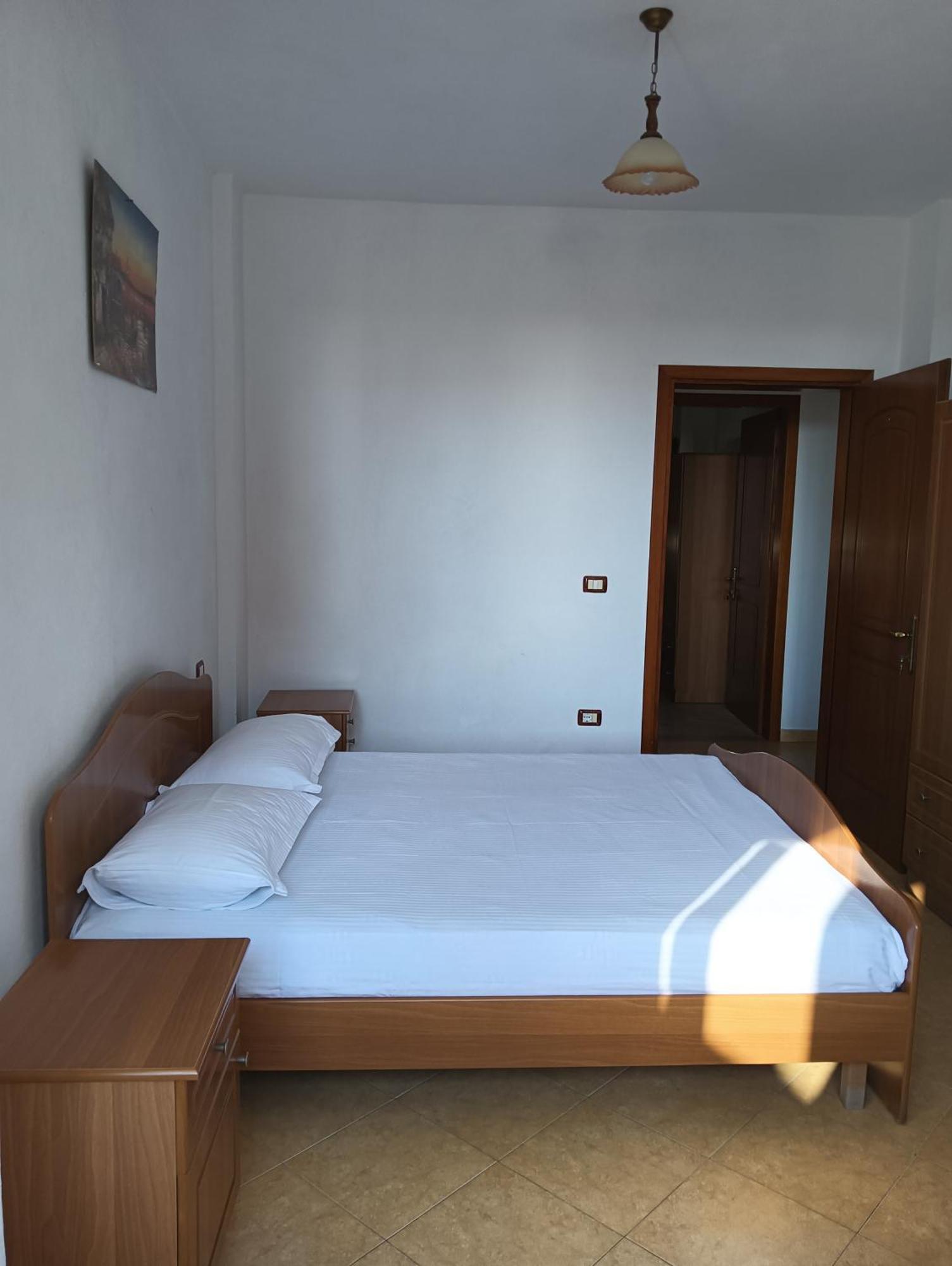 Apartament Vila Aliaj Cozzy For 2