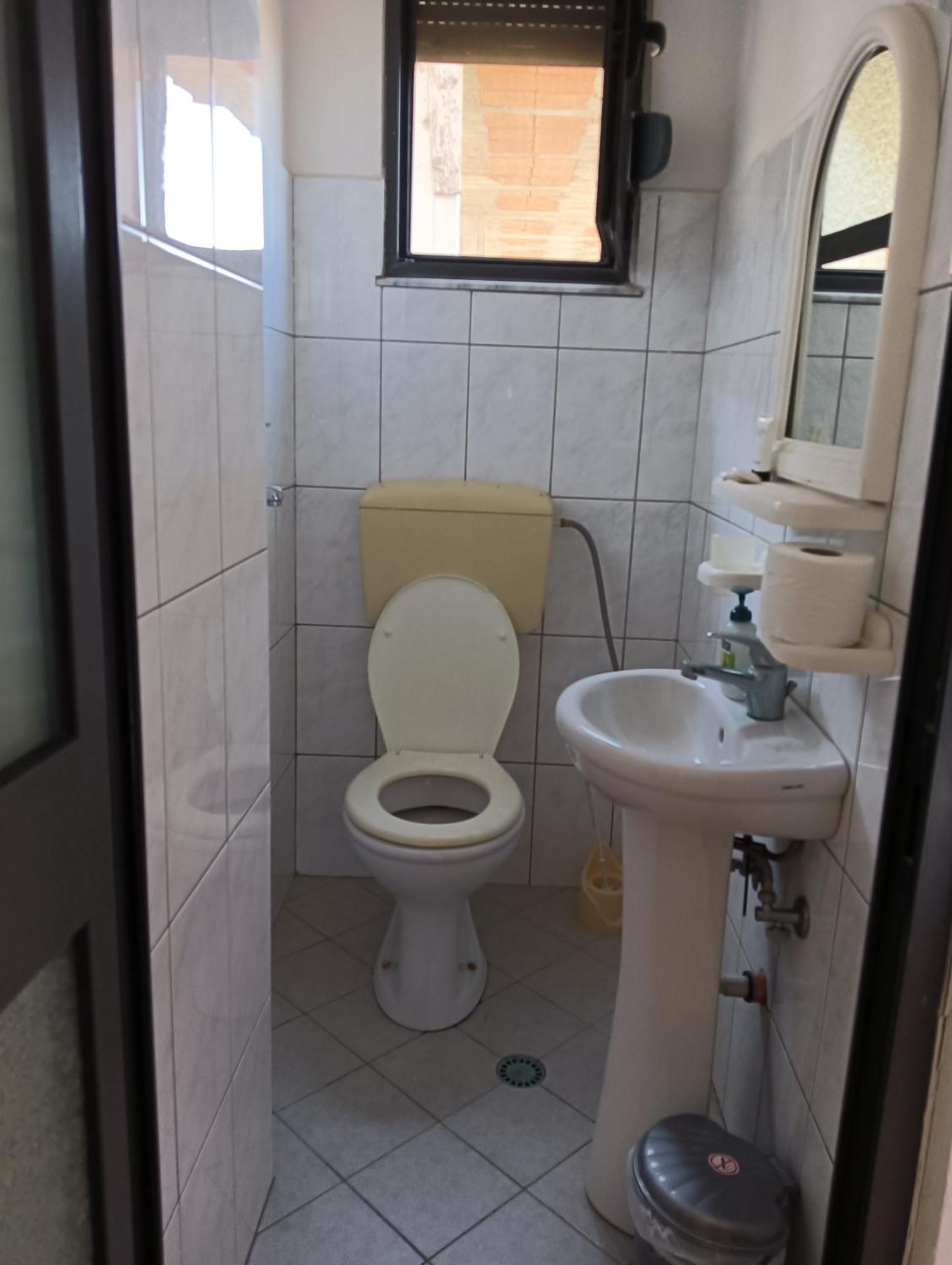 Vila Aliaj Cozzy For 2 Apartament