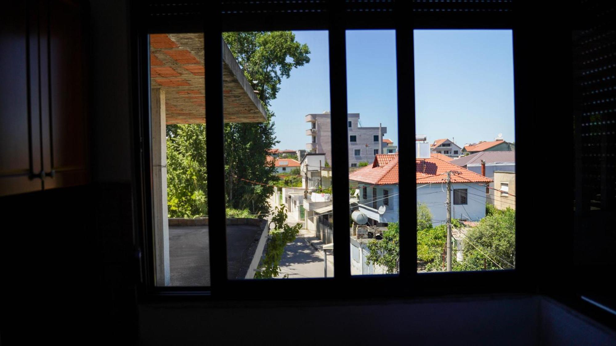 Vila Aliaj Cozzy For 2 Apartament